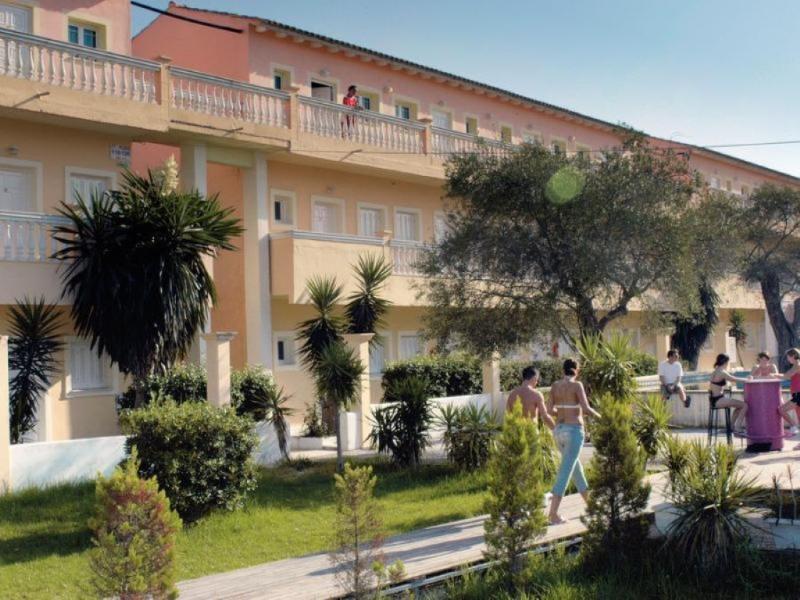 Trabukos Complex (adults Only)